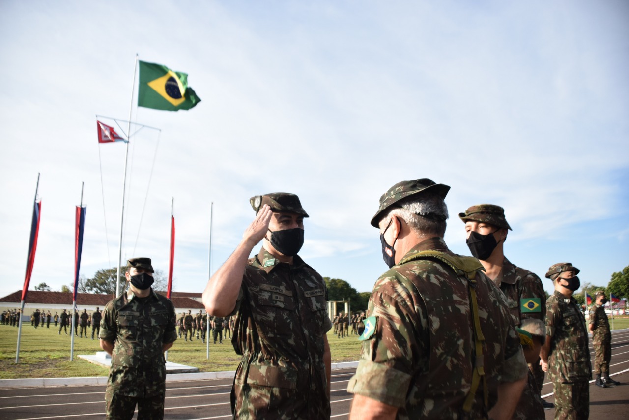 Promocao de militares da B Adm ApCMO04